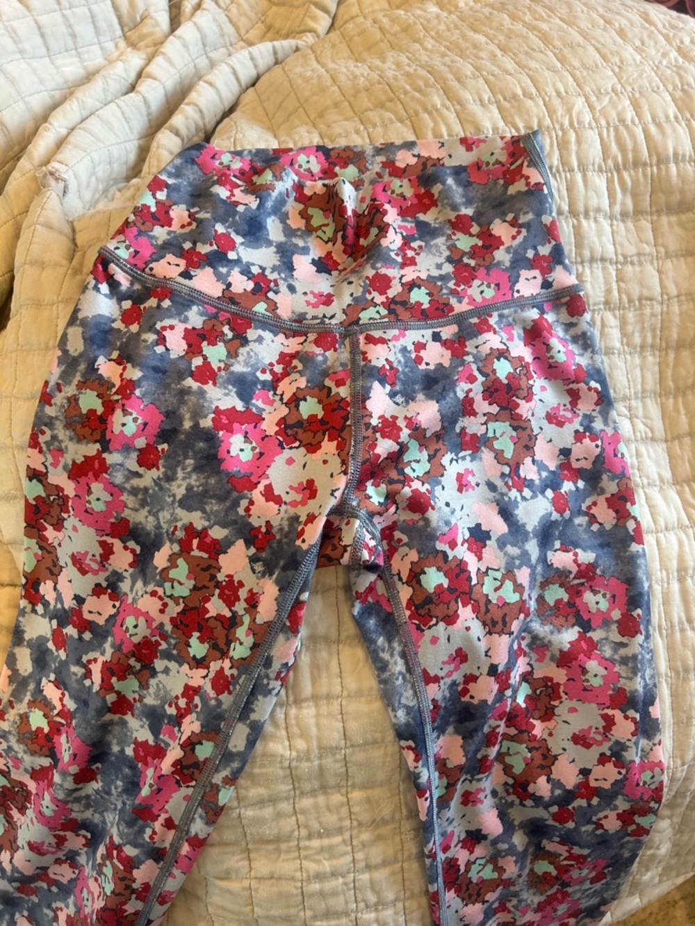 aerie Girls Floral Print Leggings in Pink, Blue & Mint